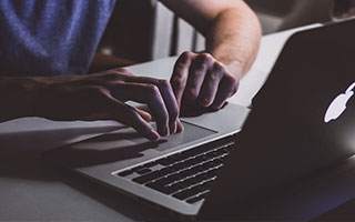 如果你刚点了“黑料网入口”，先停一下：这种“短链跳转”用“账号异常”骗你登录